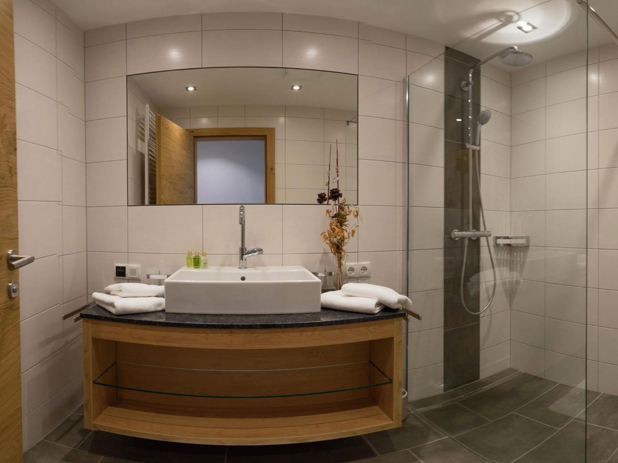 Holiday Flat Near Four Ski Lifts In Mayrhofen Esterno foto